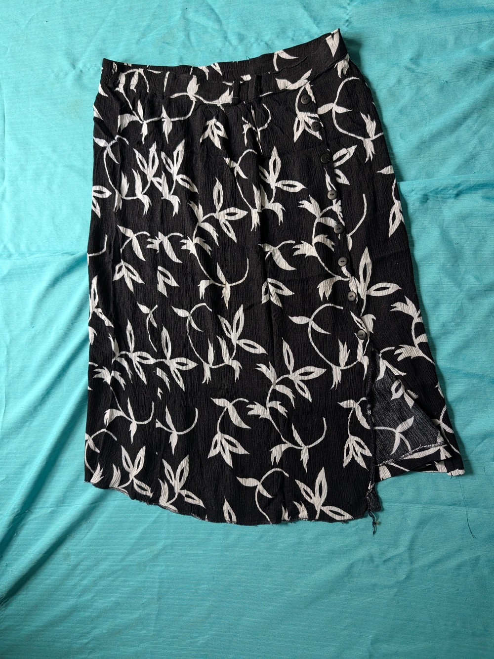 Vintage Black and White Floral Midi Skirt